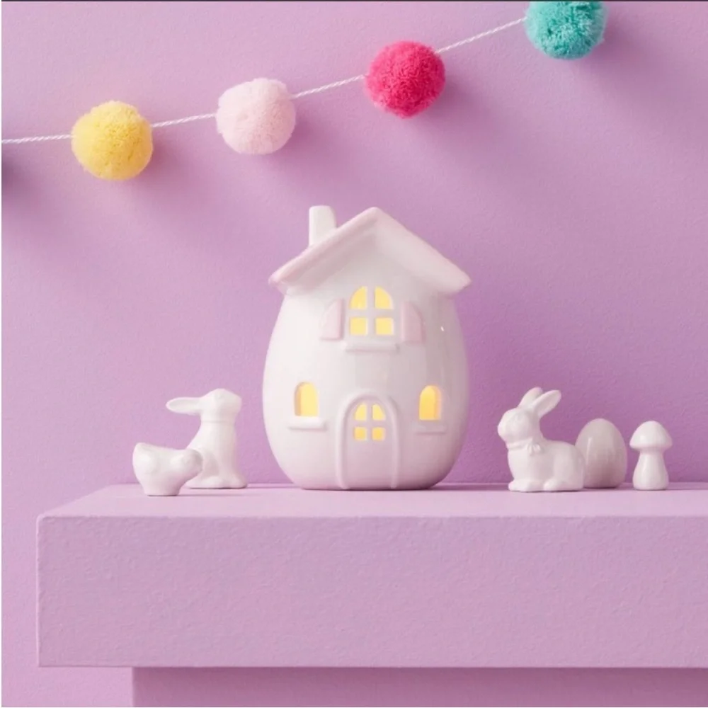 Target Spritz Easter Spring LIGHT UP Pink & White Ceramic House